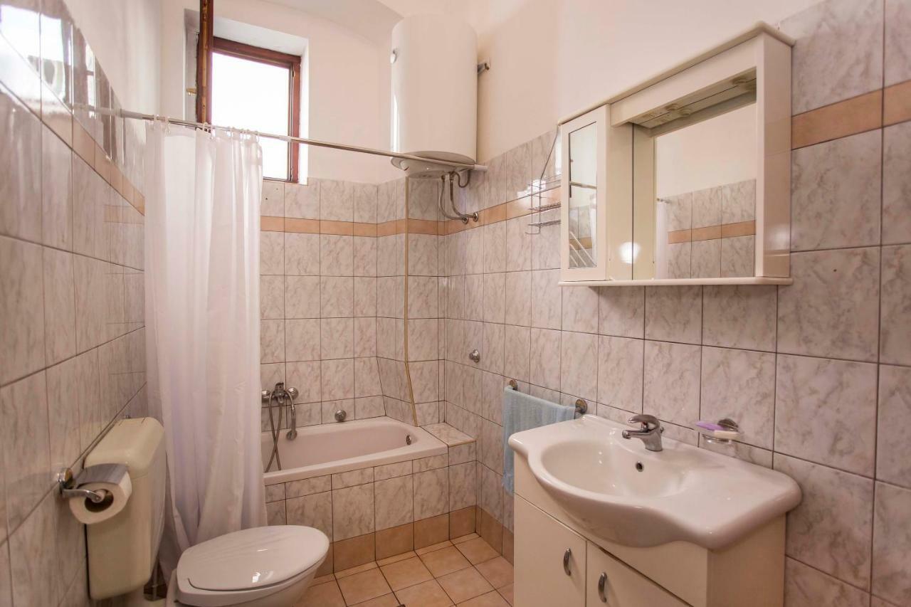 Emanuel Apartman Пула Екстериор снимка