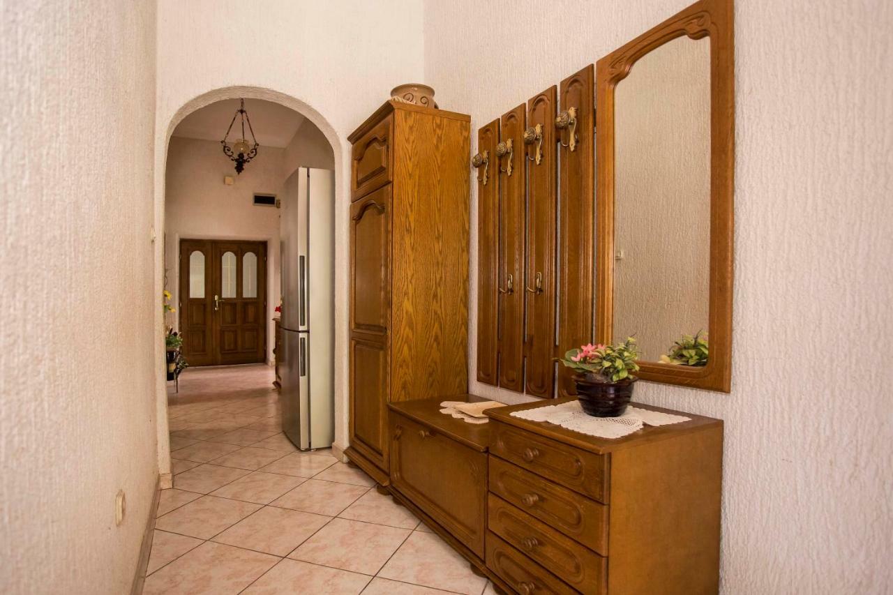 Emanuel Apartman Пула Екстериор снимка